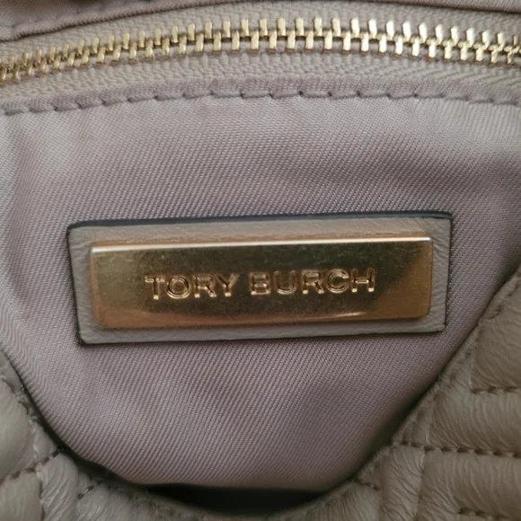 Tory Burch Cream Quilted Bag - Picture 10 of 10